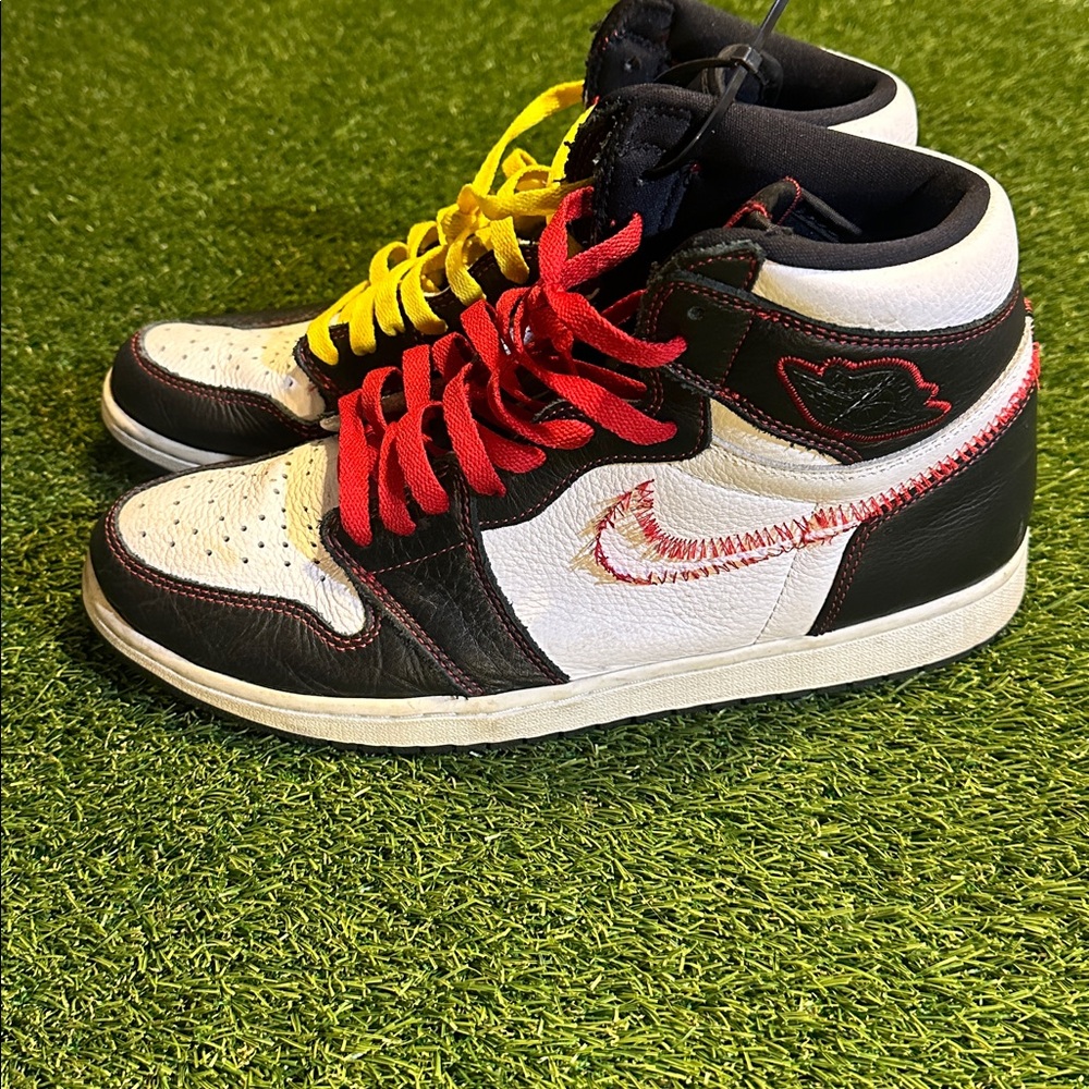 Rare Nike Air Jordan 1 Retro High OG Defiant "Couture"